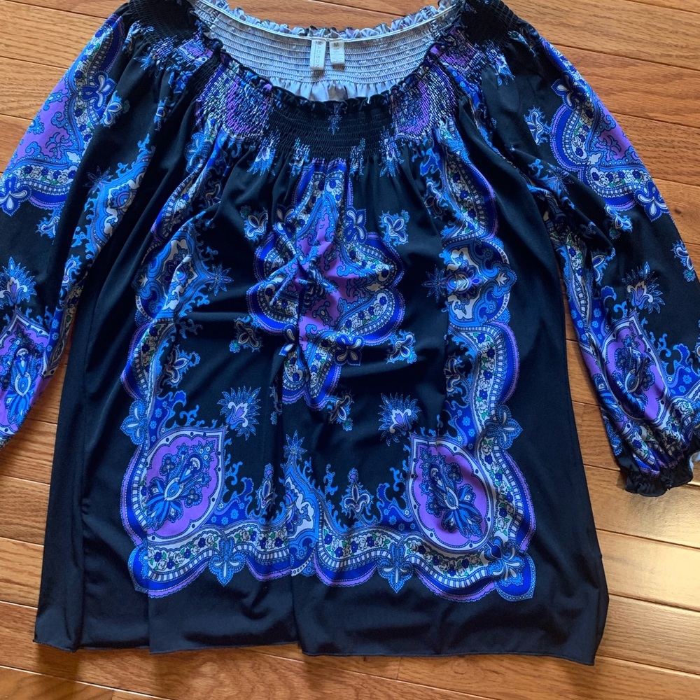 Women’s size medium Elegant Top Madison J